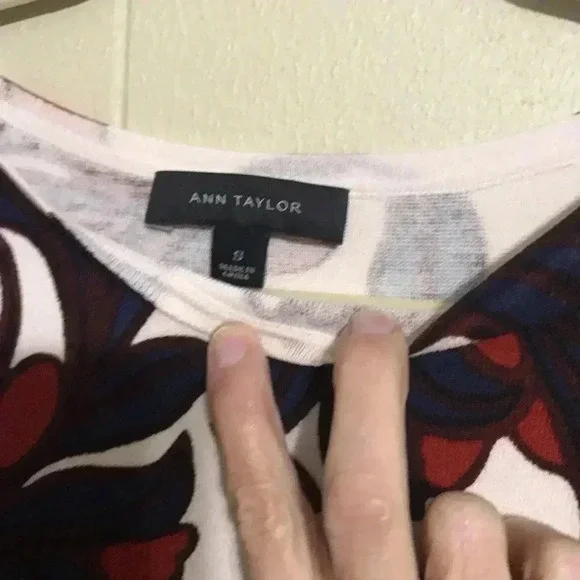 Ann Taylor Sweater - Picture 3 of 5